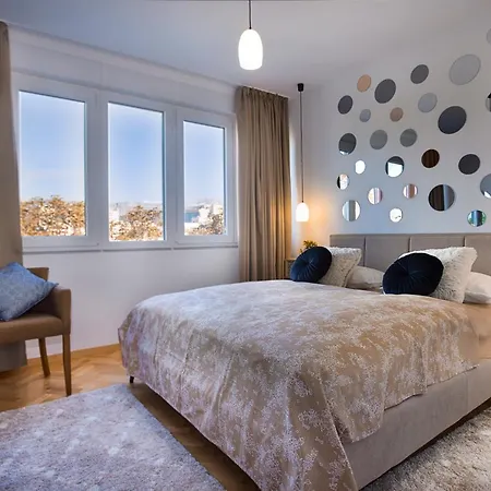 Deluxe Center Blue Apartament Split